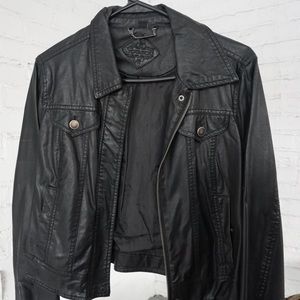 Black Leather Jacket 🖤